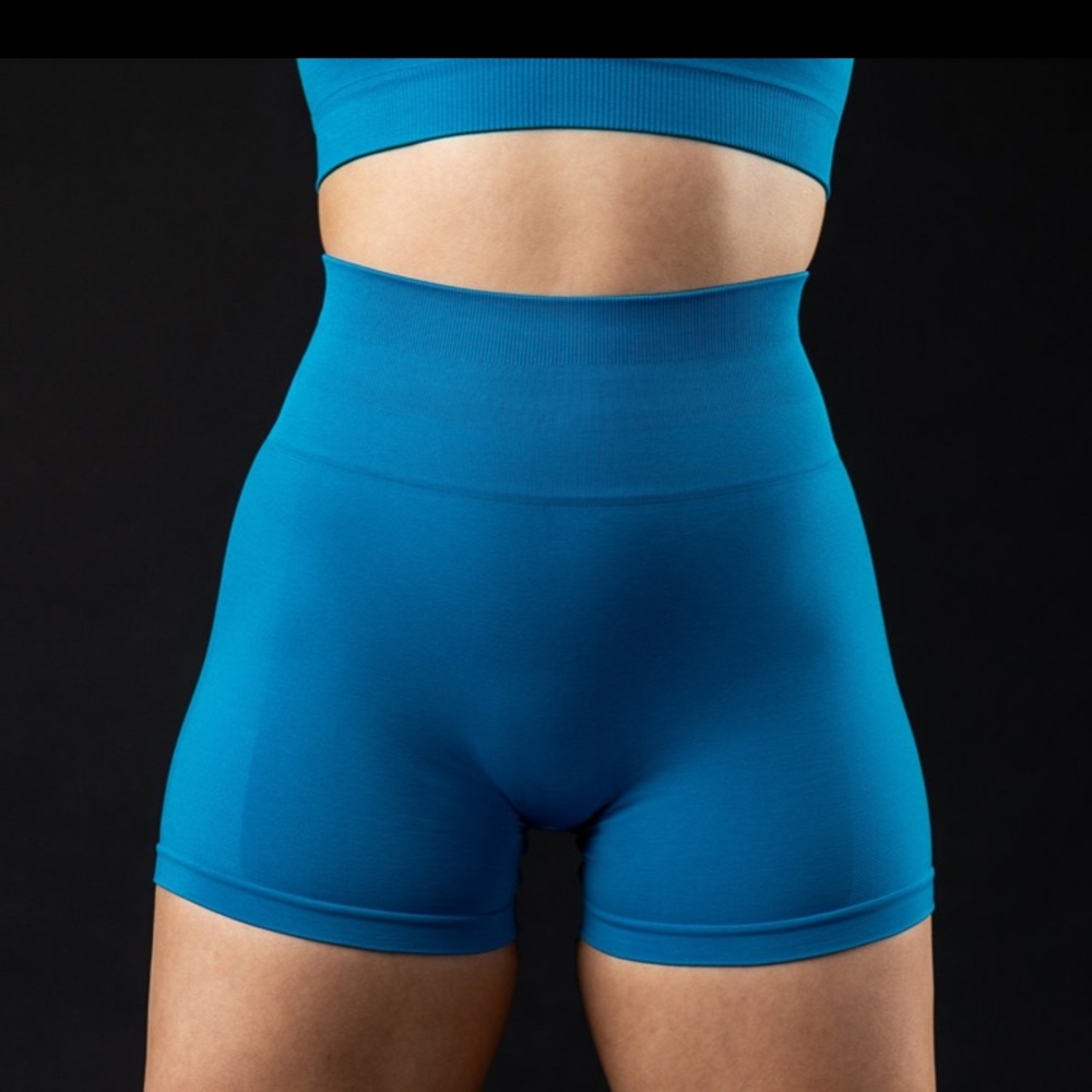 NWT Alphalete amplify blue shorts